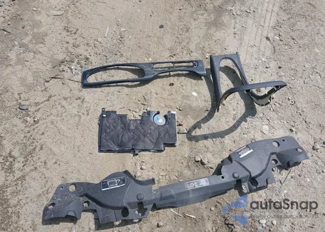 2003 Jaguar S-Type 4.2L V8 from USA, damaged, VIN SAJEA01UX3HM89275